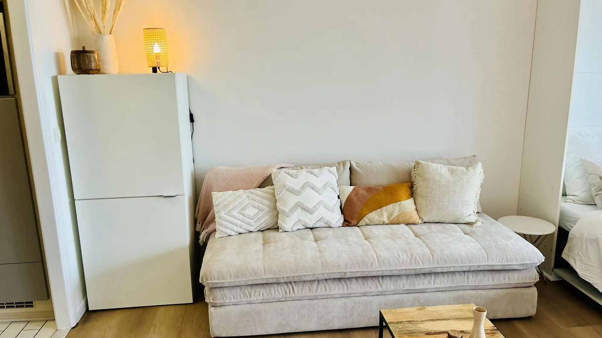 Zen Seaview Studio Apartment Ostend 0*,  Belgium